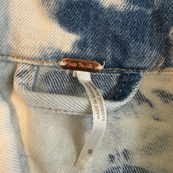 FREE People Rumors Denim Jacket in Jones Tie Dye Blue Size Small EEUC - Picture 12 of 15